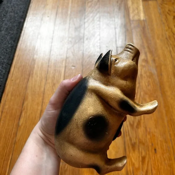 Cracker Barrel Piggy Bank - Picture 3 of 3